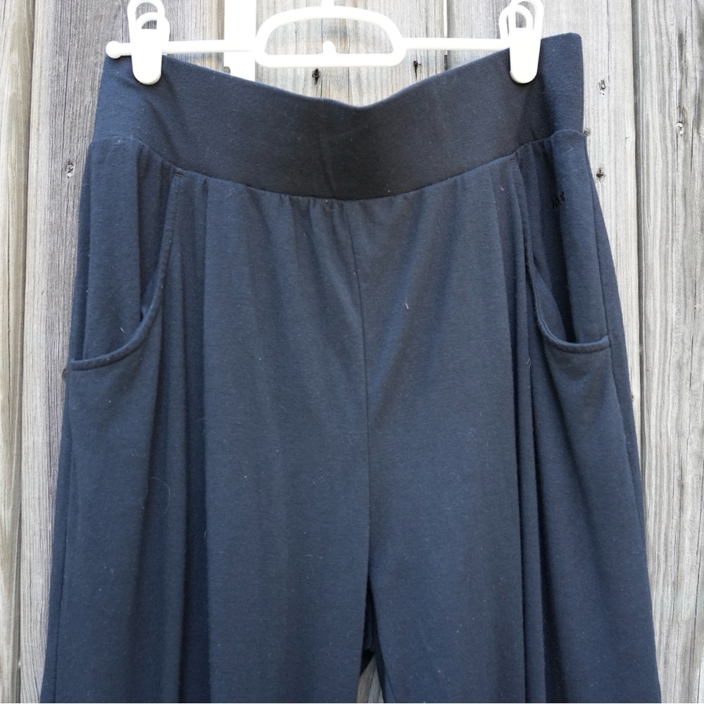 REEBOK BLACK GENIE TROUSERS JOGGERS MEDIUM - Picture 2 of 7